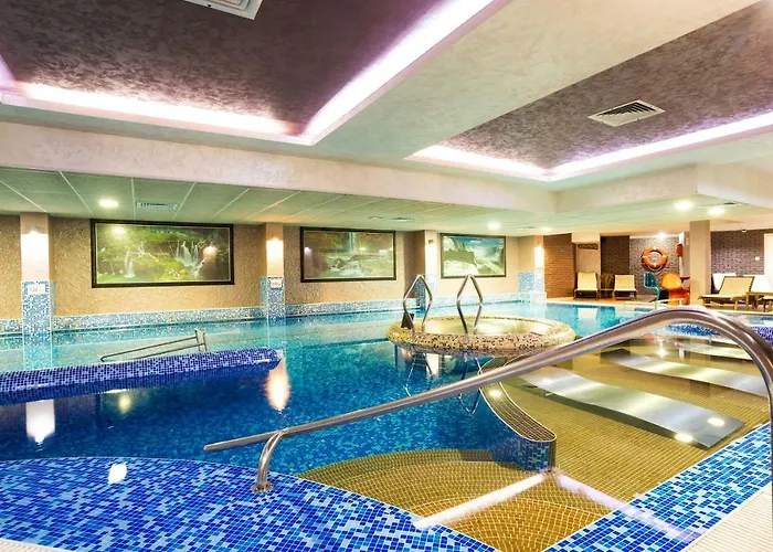 Hotell Balneo Complex & Aquatonik 4*