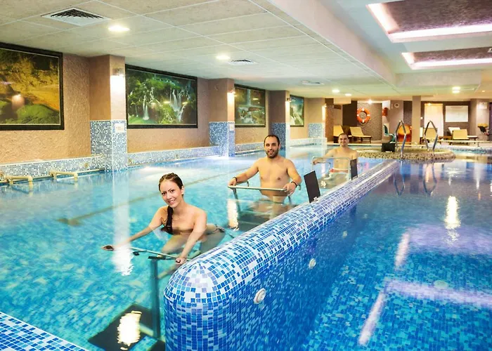 호텔 Balneo Complex & Aquatonik 4*